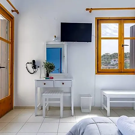 Hotel White Lily